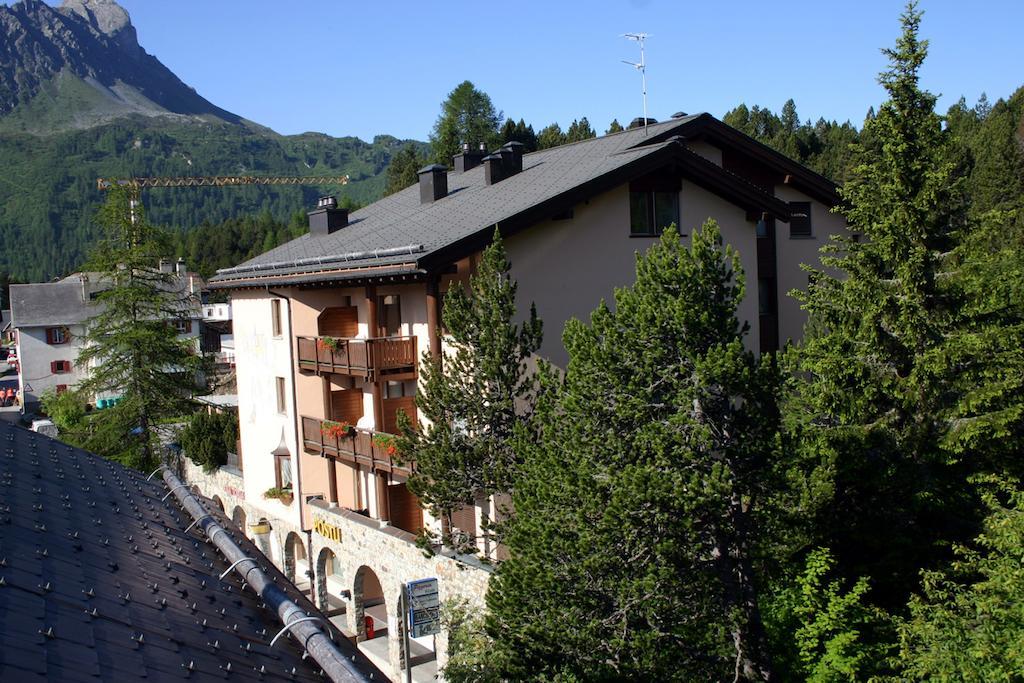 Hotel Pöstli Maloja Kültér fotó